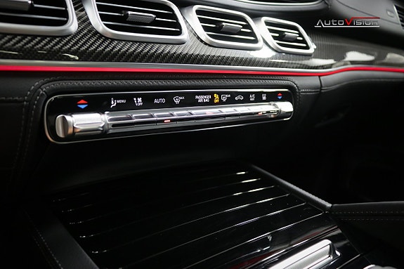 Mercedes-Benz GLE53 15 of 30