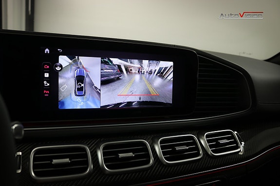 Mercedes-Benz GLE53 27 of 30