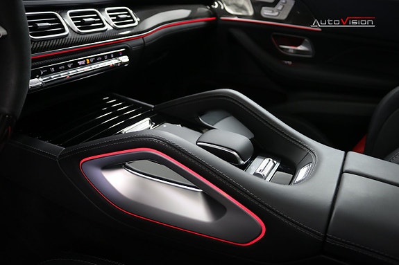 Mercedes-Benz GLE53 17 of 30