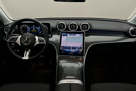 Mercedes-Benz C200 6 of 23