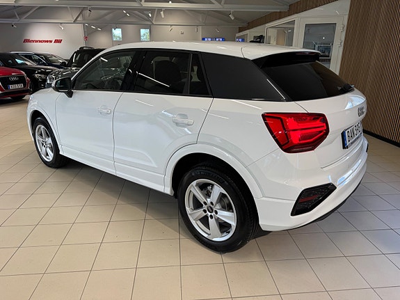 Audi Q2 7 of 22