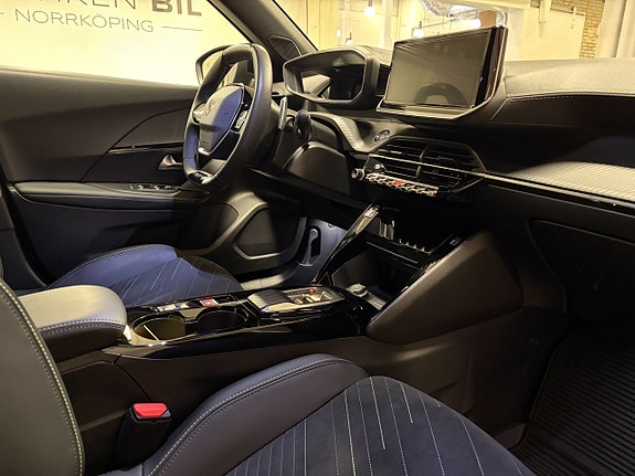 Peugeot 2008 10 of 16