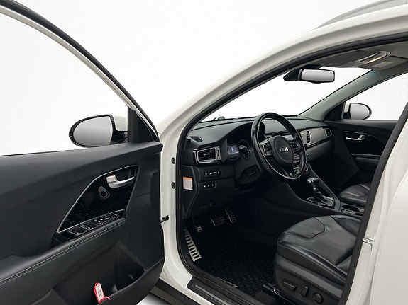 Kia Niro 10 of 28