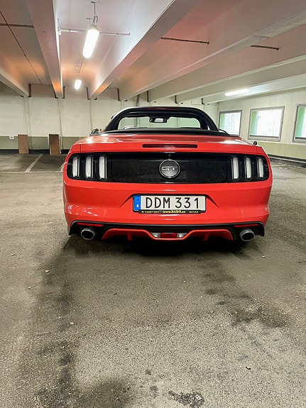 Ford Mustang 5 of 5