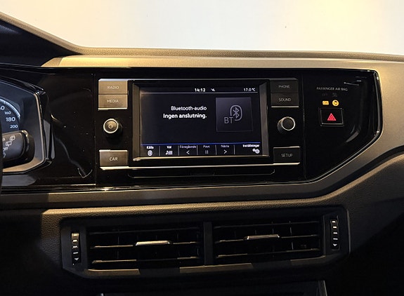 Volkswagen Polo 14 of 15