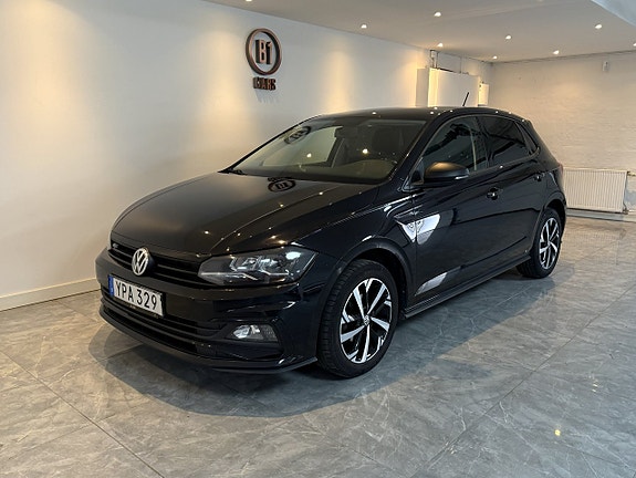 Volkswagen Polo 2 of 15
