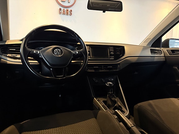 Volkswagen Polo 10 of 15