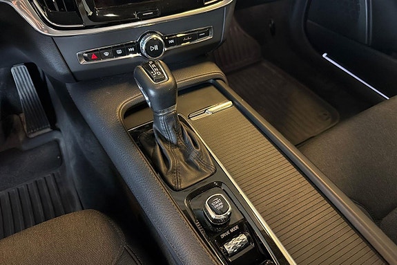 Volvo V90 14 of 23