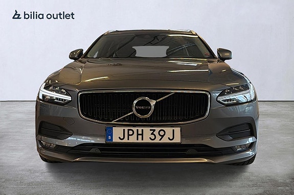 Volvo V90 2 of 23