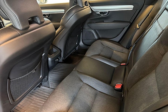 Volvo V90 17 of 23