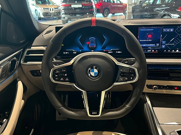 BMW i4 11 of 24