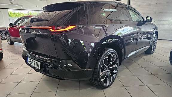 Mazda CX-6e 19 of 20