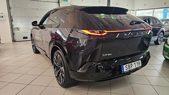 Mazda CX-6e 17 of 20