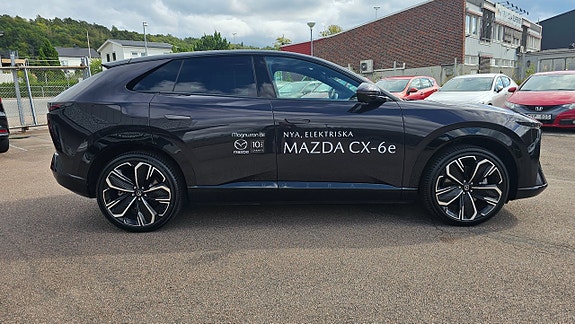 Mazda CX-6e 10 of 20