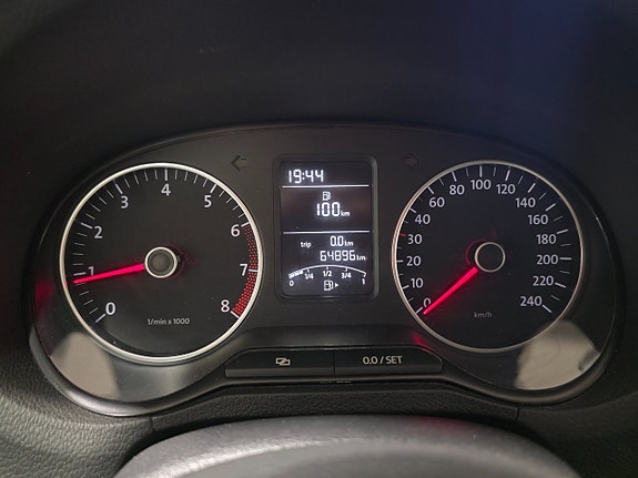 Volkswagen Polo 21 of 30