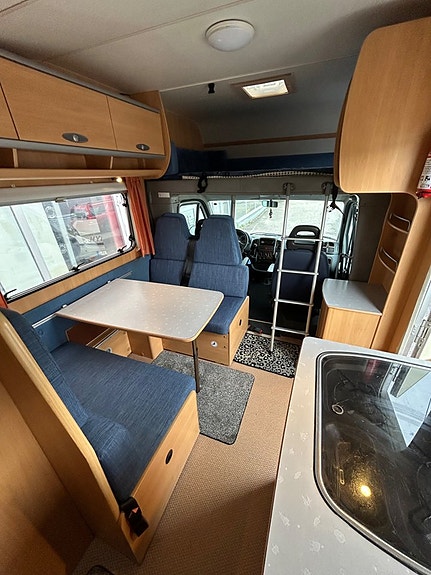 Dethleffs A 6971 GARAGE, SOLCELL, BACK KAMERA, 6 PLATSER 8 of 12
