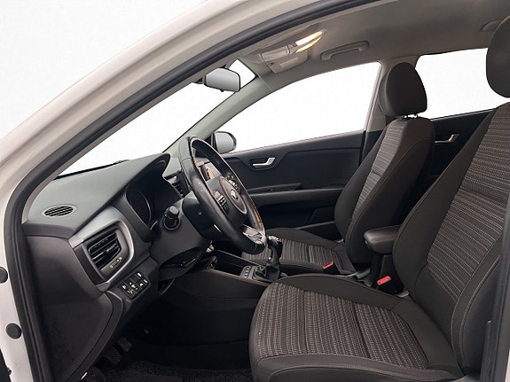 Kia Stonic 11 of 28