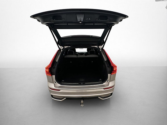 Volvo XC60 10 of 30