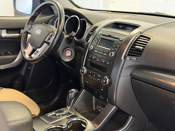Kia Sorento 13 of 15