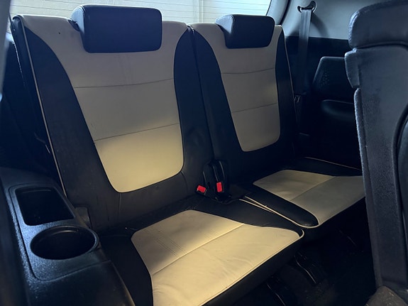 Kia Sorento 11 of 15