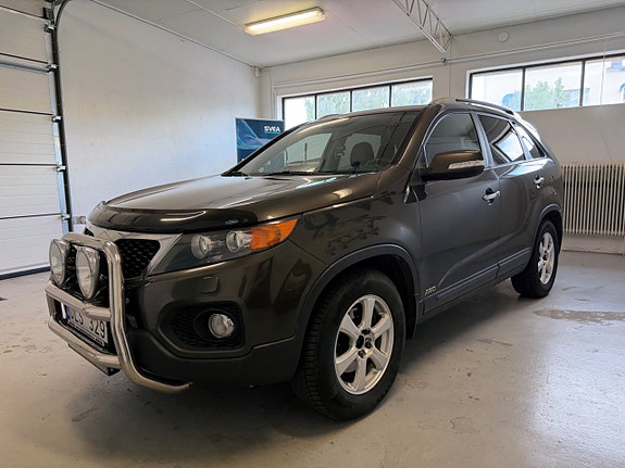 Kia Sorento 2 of 15