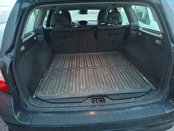 Volvo V70 7 of 7