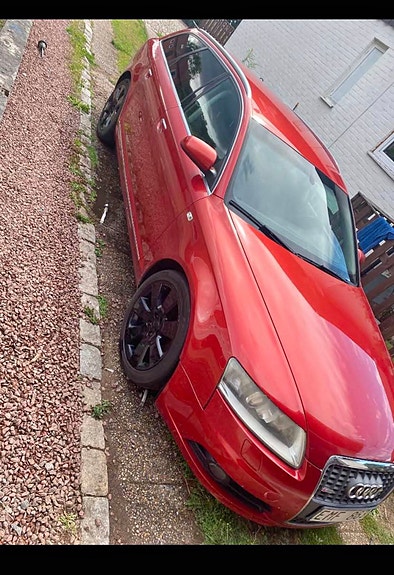 Audi A6 2 of 7