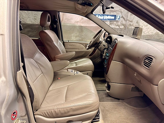 Chrysler Grand Voyager 7 of 10