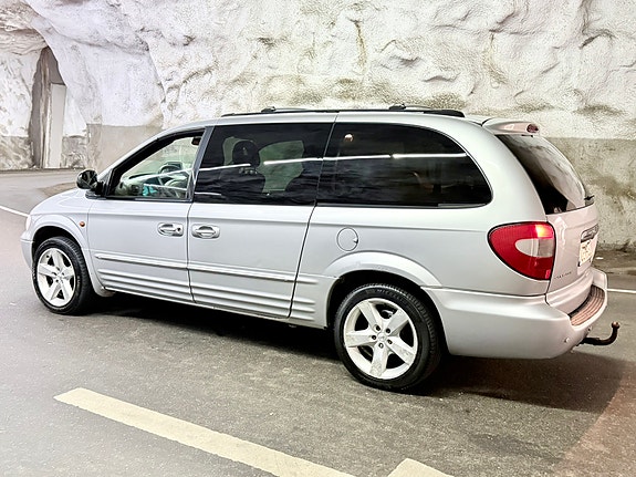 Chrysler Grand Voyager 3 of 10