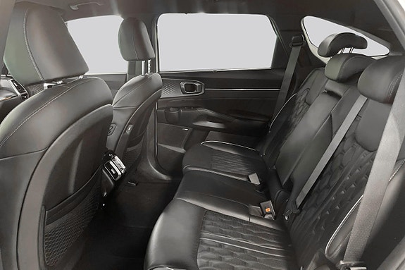Kia Sorento 11 of 27