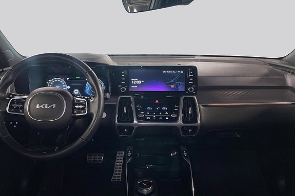 Kia Sorento 9 of 27