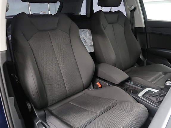 Audi Q3 20 of 30