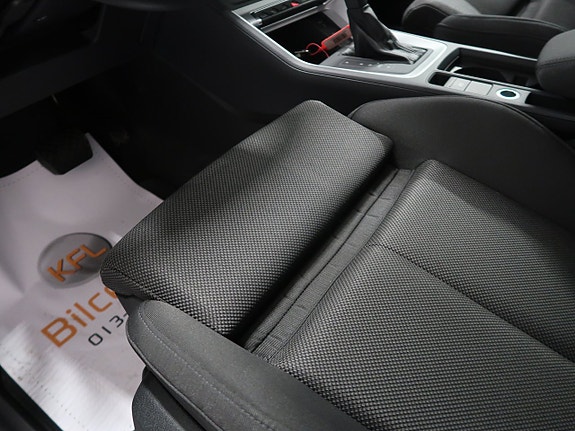 Audi Q3 21 of 30