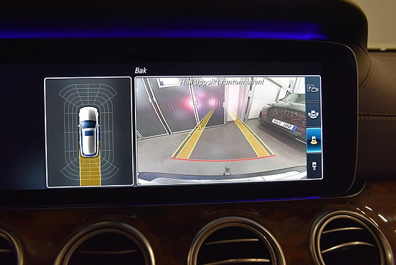 Mercedes-Benz E220 25 of 28