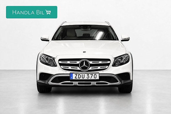 Mercedes-Benz E220 3 of 28