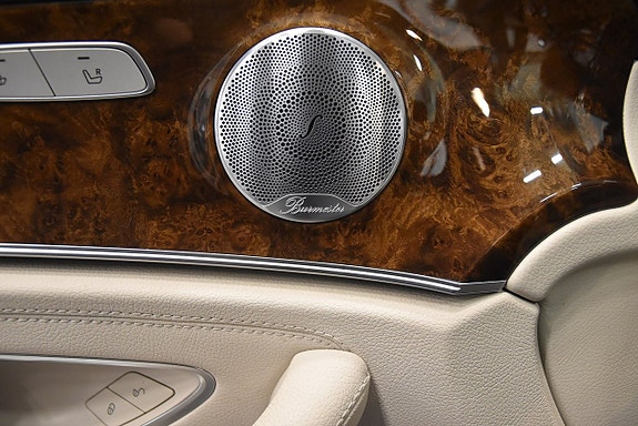 Mercedes-Benz E220 20 of 28