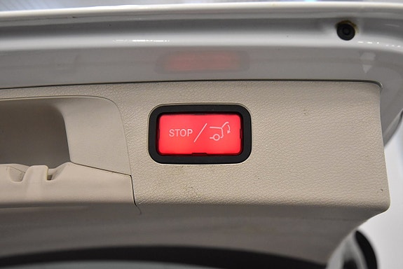 Mercedes-Benz E220 27 of 28