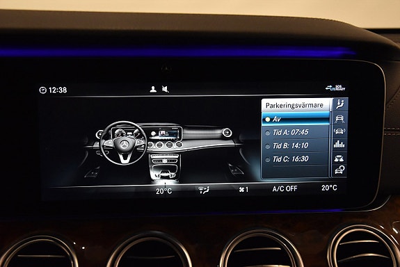 Mercedes-Benz E220 24 of 28