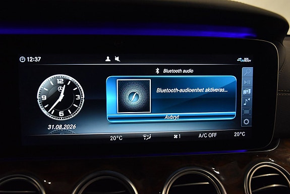 Mercedes-Benz E220 22 of 28