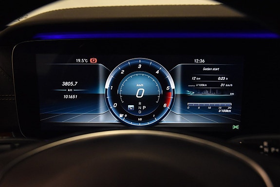 Mercedes-Benz E220 18 of 28