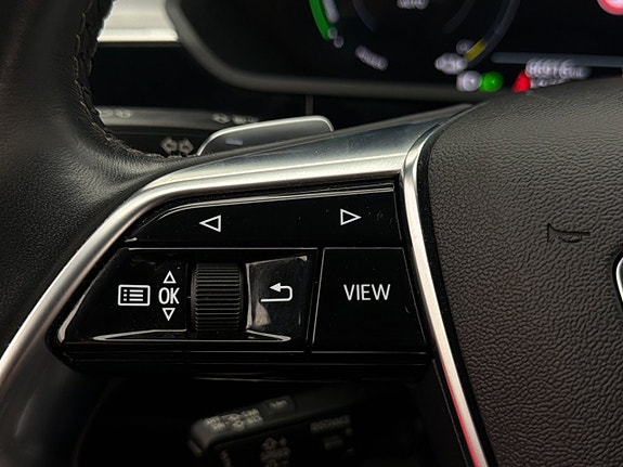 Audi e-tron 19 of 30