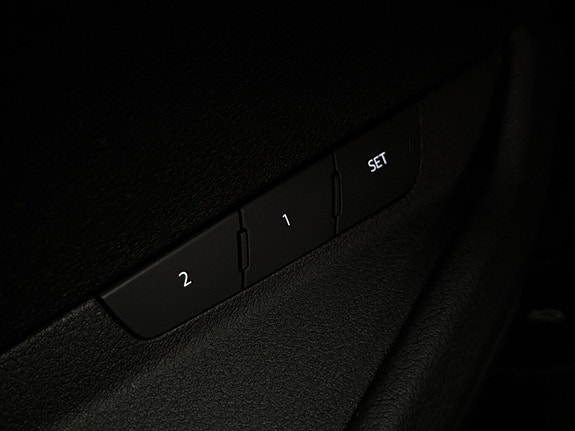 Audi e-tron 17 of 30