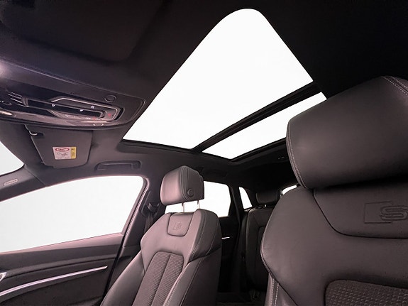 Audi e-tron 12 of 30