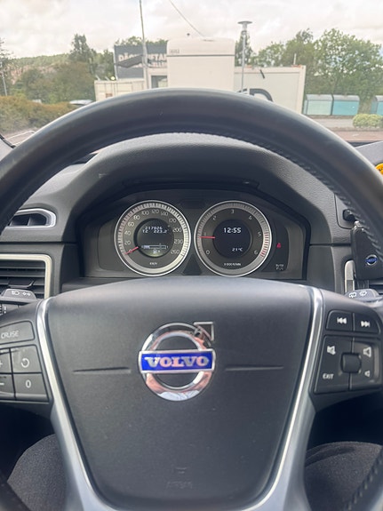 Volvo V70 8 of 13