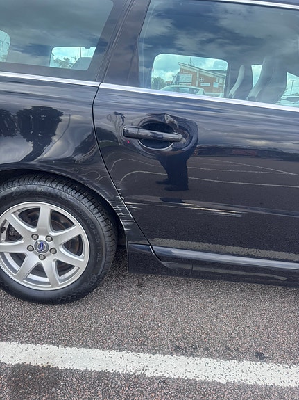 Volvo V70 11 of 13