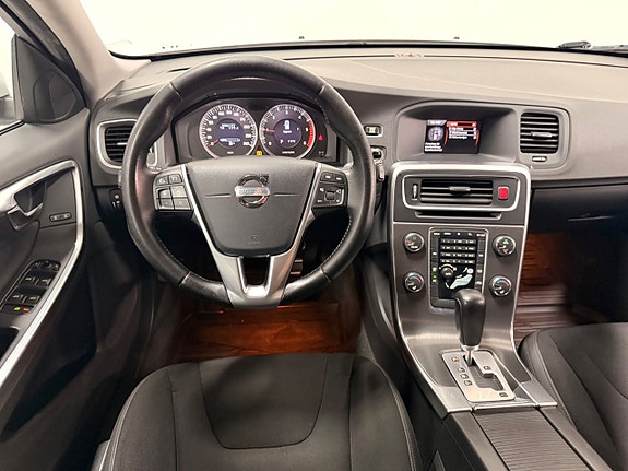 Volvo V60 13 of 26