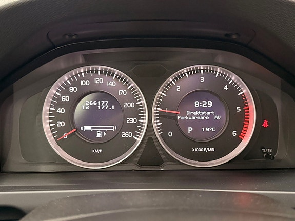 Volvo V60 14 of 26