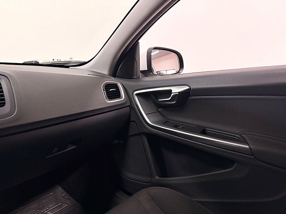 Volvo V60 20 of 26