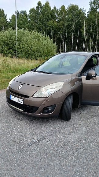 Renault Grand Scenic III 14 of 15