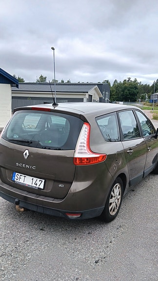 Renault Grand Scenic III 10 of 15